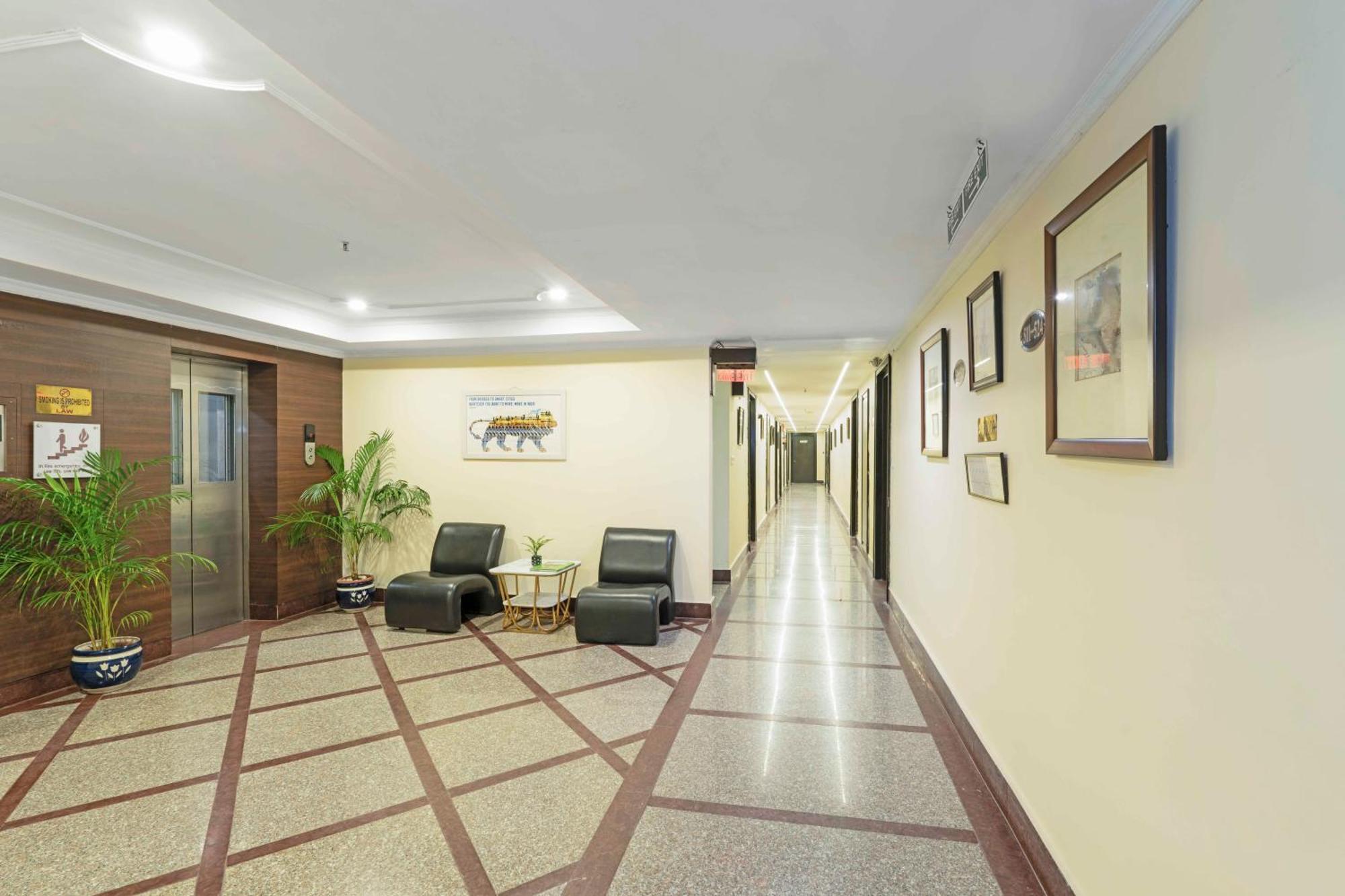 Indismart Hotel Kalkutta Kültér fotó