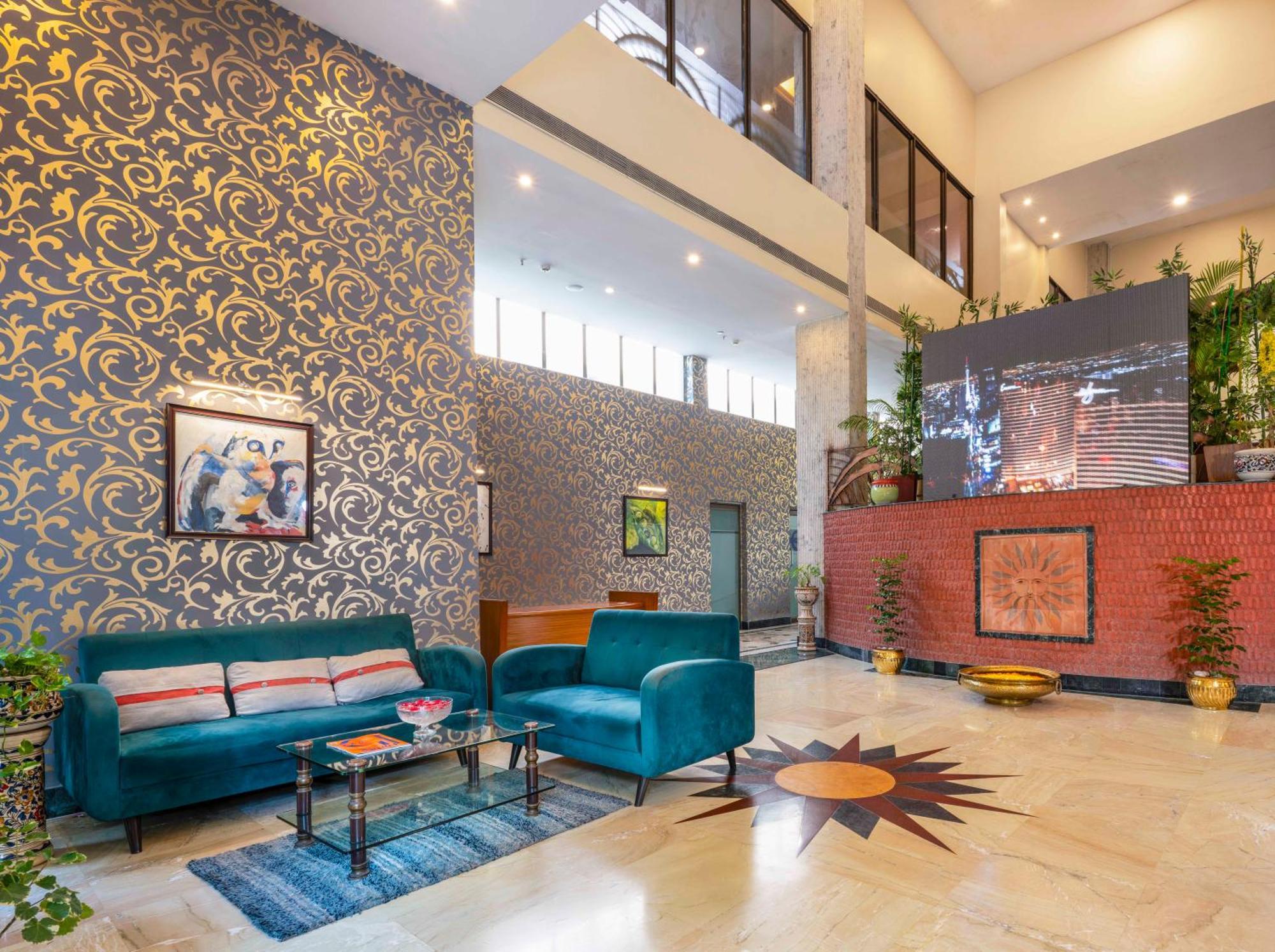 Indismart Hotel Kalkutta Kültér fotó